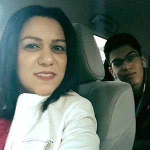 Meet your Posher, Parastoo